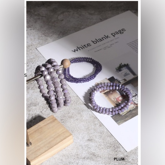 NWT 7 PCS MULTI-LAYER STACKABLE BEADED BRACELET - Picture 7 of 8